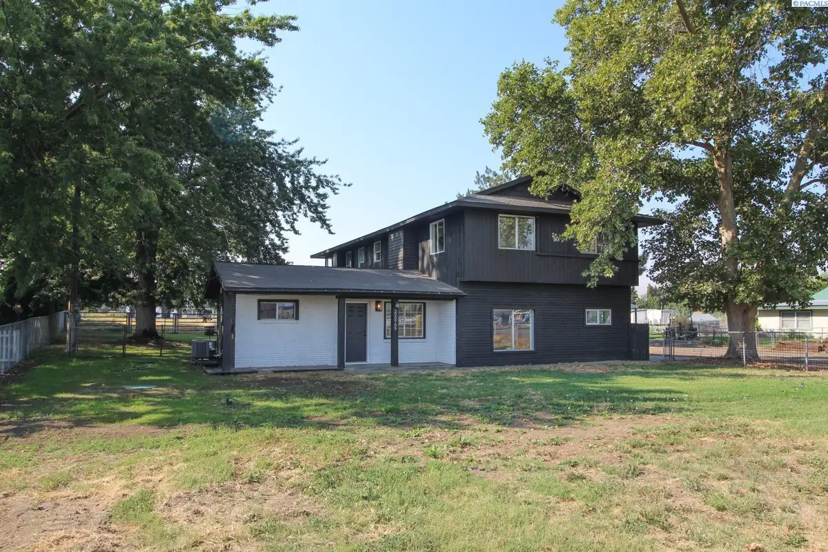 220709 E Game Farm Road, Kennewick, WA 99337 - #1
