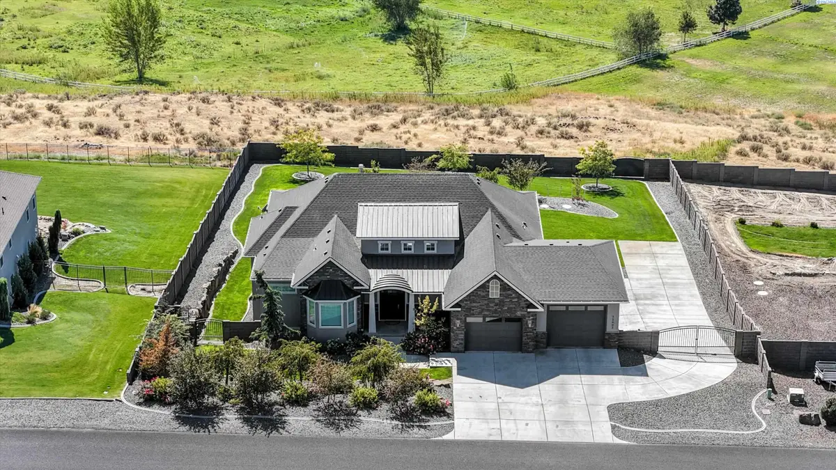 73403 E Grand Bluff Loop, Kennewick, WA 99338 - #1