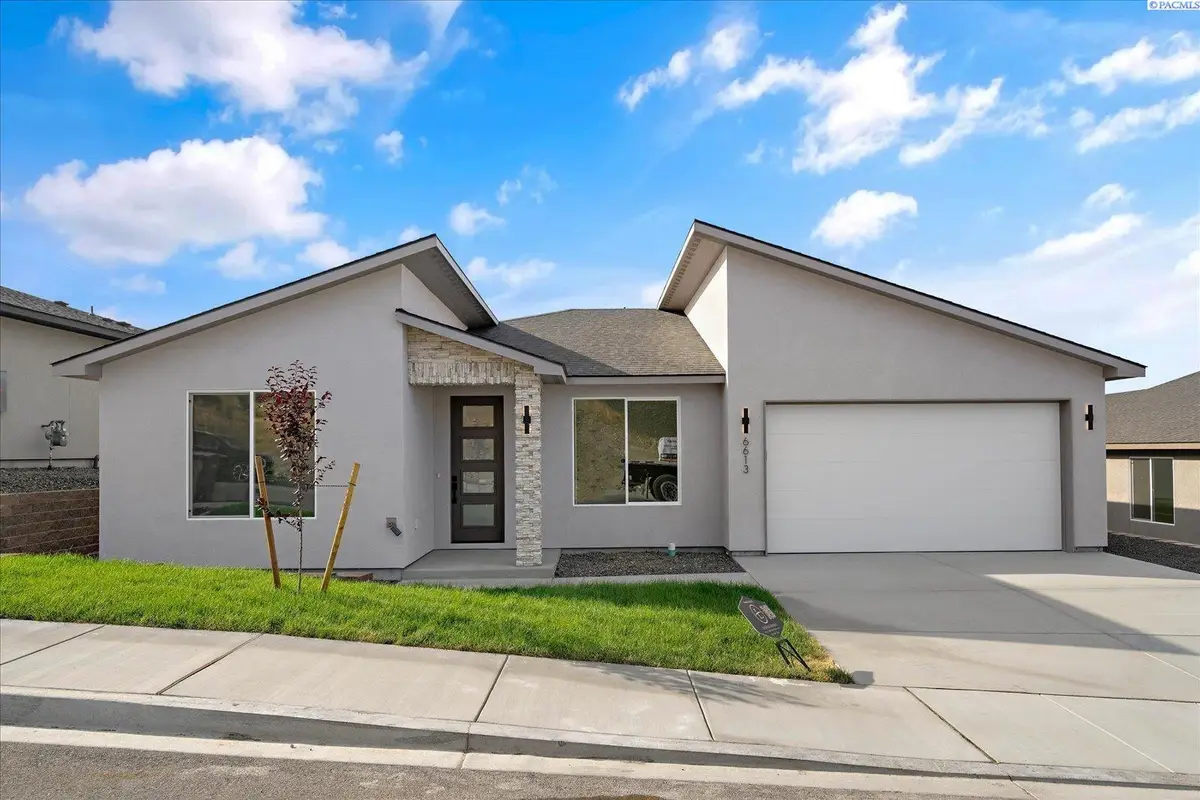 6613 W 27th Ave, Kennewick, WA 99338 - #1