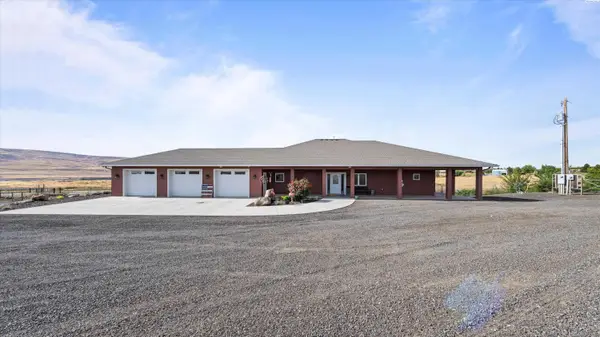 27446 N Case Rd, Prosser, WA 99350