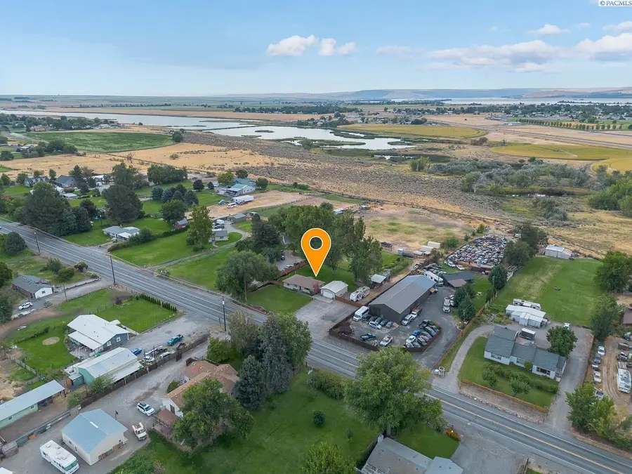 27073 Ice Harbor Drive, Burbank, WA 99323 - #2