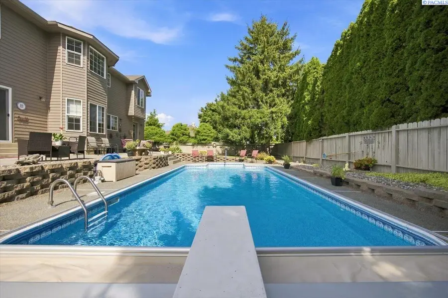 2927 S Ledbetter Pl, Kennewick, WA 99337 - #2