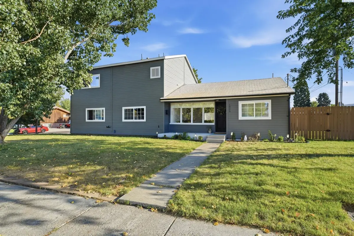 1805 Longfitt St, Richland, WA 99352 - #1