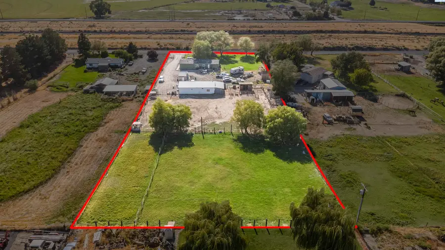3905 S Goose Gap Rd, Benton City, WA 99320 - #2