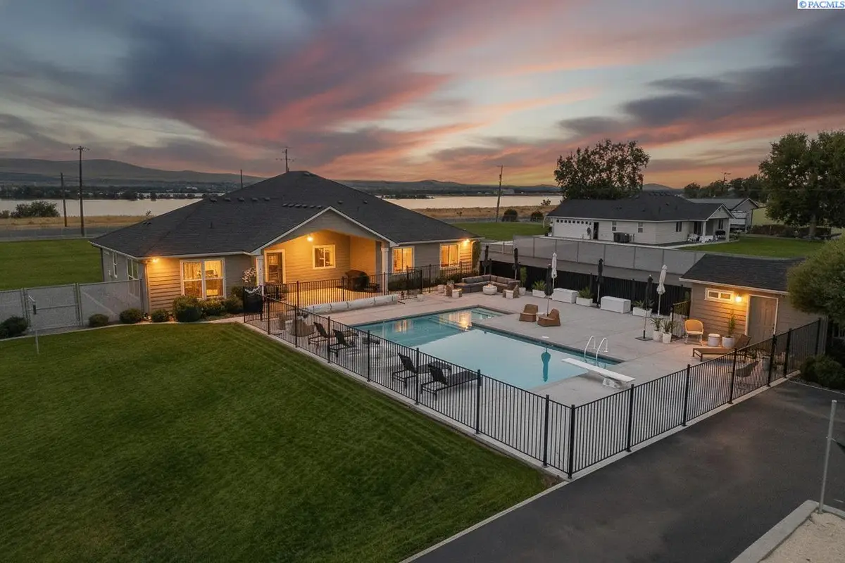 2477 Hanson Loop, Burbank, WA 99323 - #1