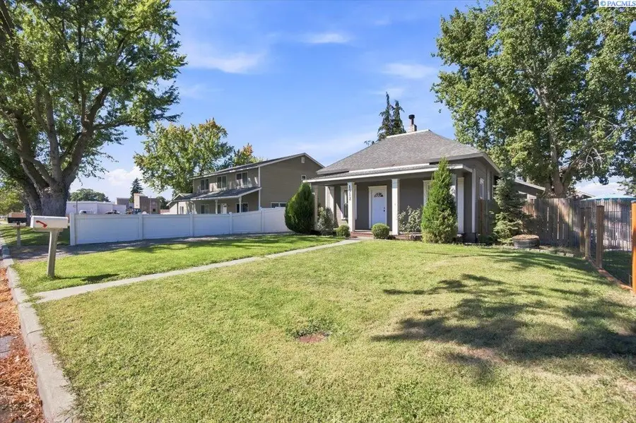 1312 Grant Ave, Prosser, WA 99350 - #2
