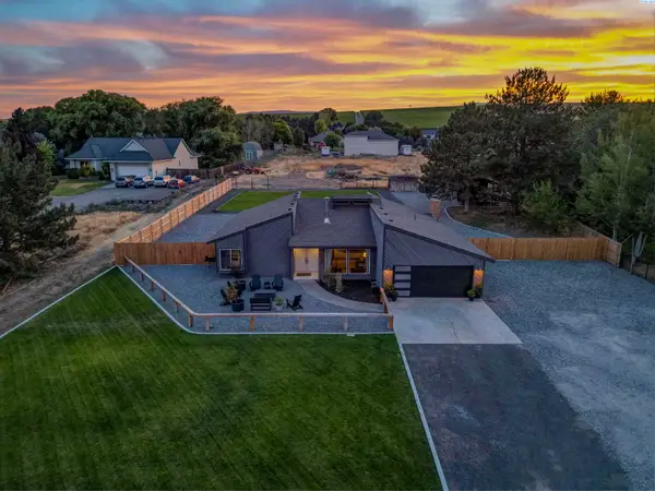 99502 N Lenore Lane, Richland, WA 99353