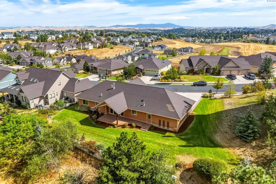 1875 SW Barclay Ridge Drive, Pullman, WA 99163 - #2