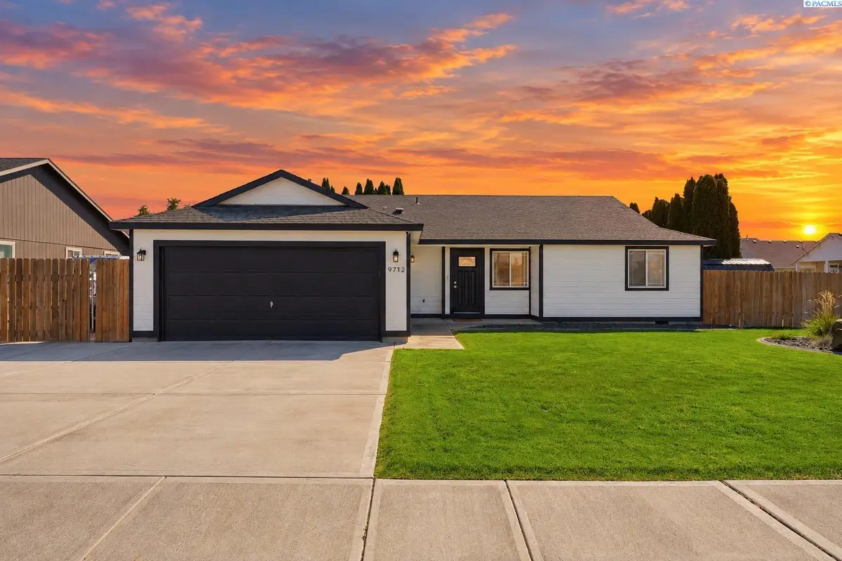 9712 Mustang Dr., Pasco, WA 99301 - #1