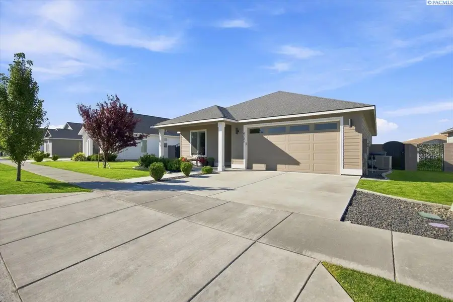 4706 Village View, Richland, WA 99352 - #2