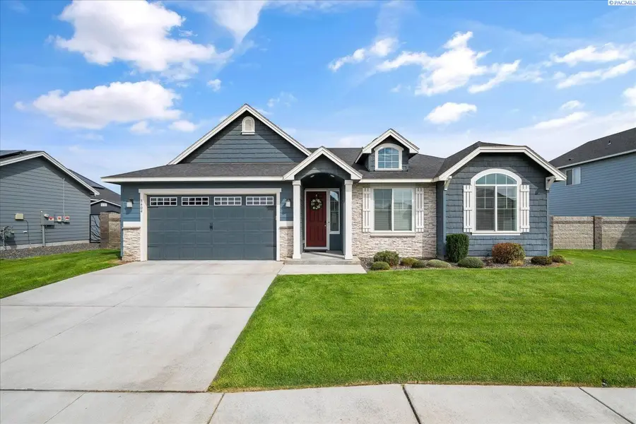 8404 Cardinal Peak Street, West Richland, WA 99353 - #2
