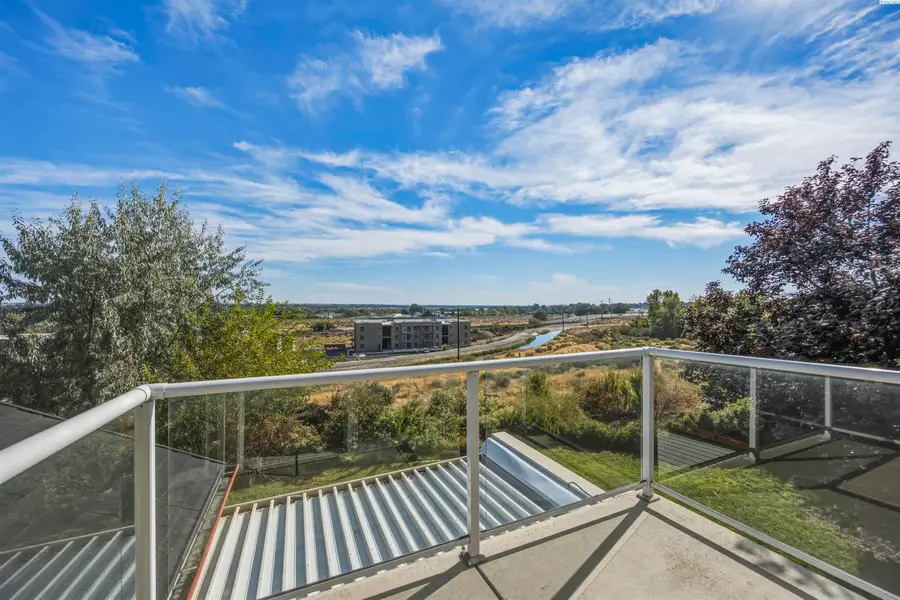 522 Charbonneau Drive, Richland, WA 99352 - #2