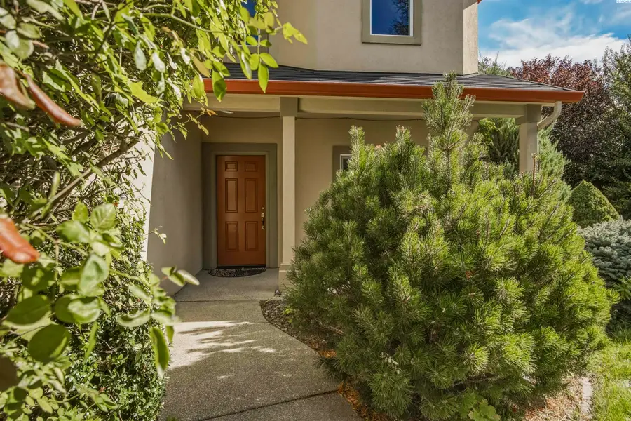 522 Charbonneau Drive, Richland, WA 99352 - #3