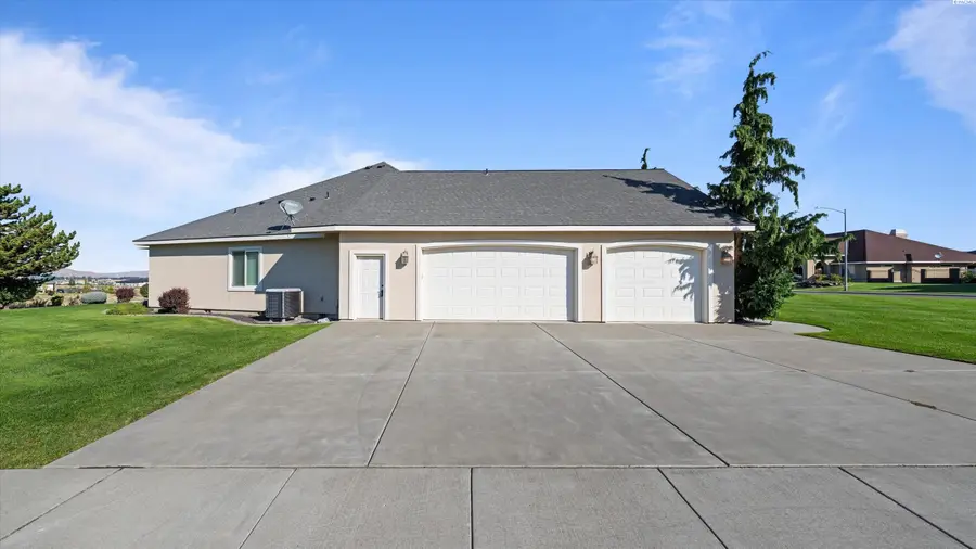 934 Allenwhite Dr, Richland, WA 99352 - #3