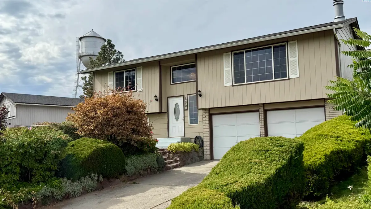 600 Westwind Drive, Zillah, WA 98953 - #1