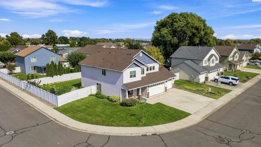 1520 W 40th Place, Kennewick, WA 99337 - #2