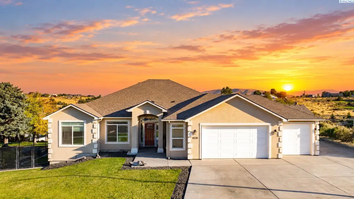 4235 Maple Ln., West Richland, WA 99353 - #1