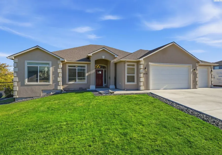 4235 Maple Ln., West Richland, WA 99353 - #2