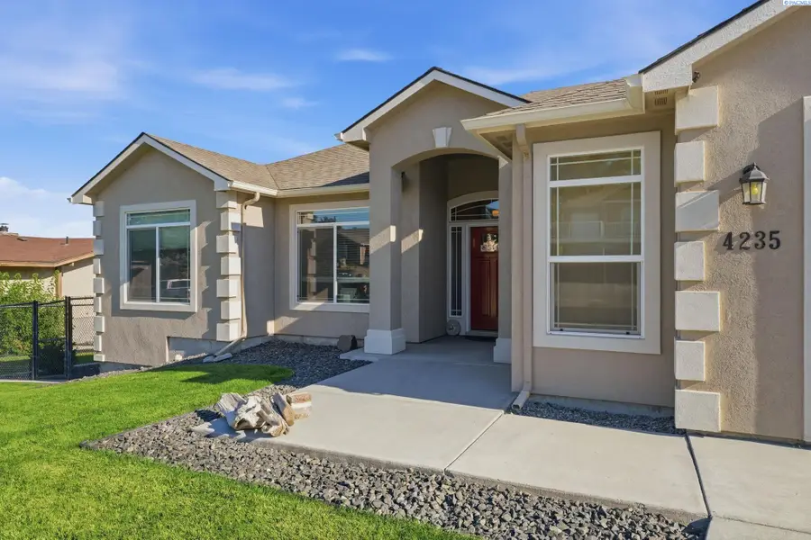 4235 Maple Ln., West Richland, WA 99353 - #3