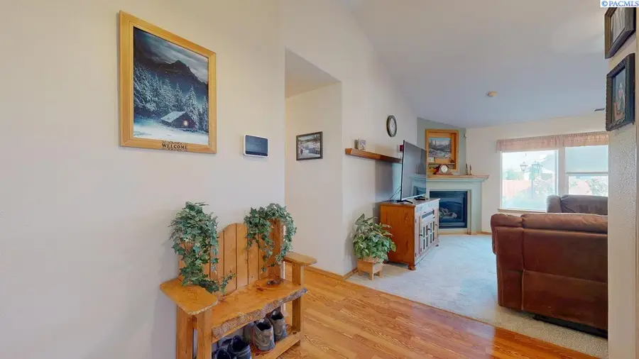 2427 S Arthur Court, Kennewick, WA 99338 - #3