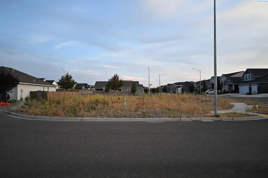 2582 Morris Ave, Richland, WA  - #2
