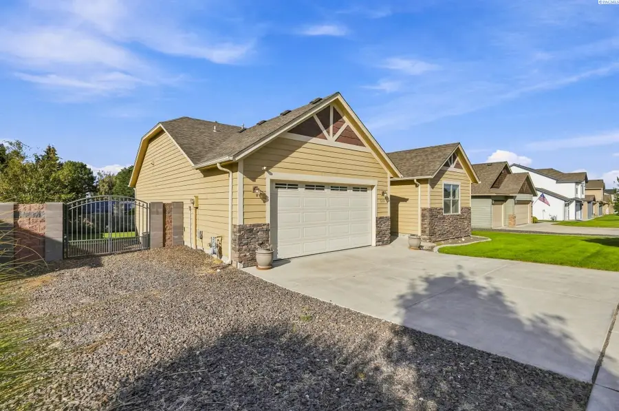 5208 W 28th Ave, Kennewick, WA 99338 - #2