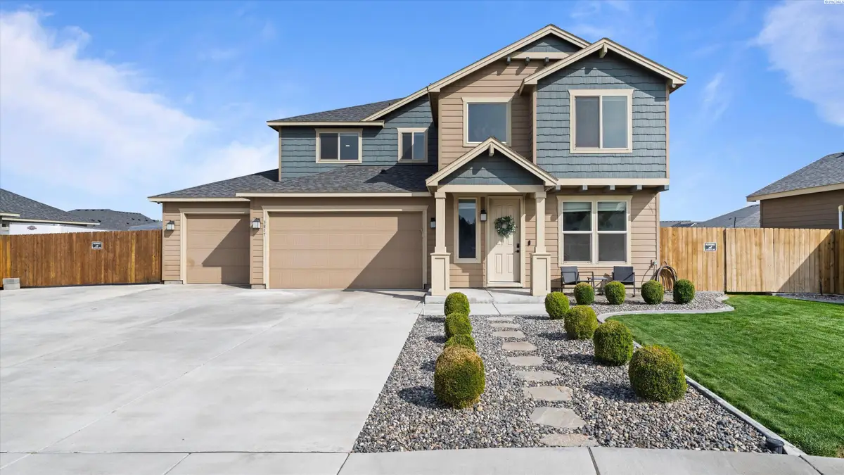 3817 Des Moines Ln, Pasco, WA 99301 - #1