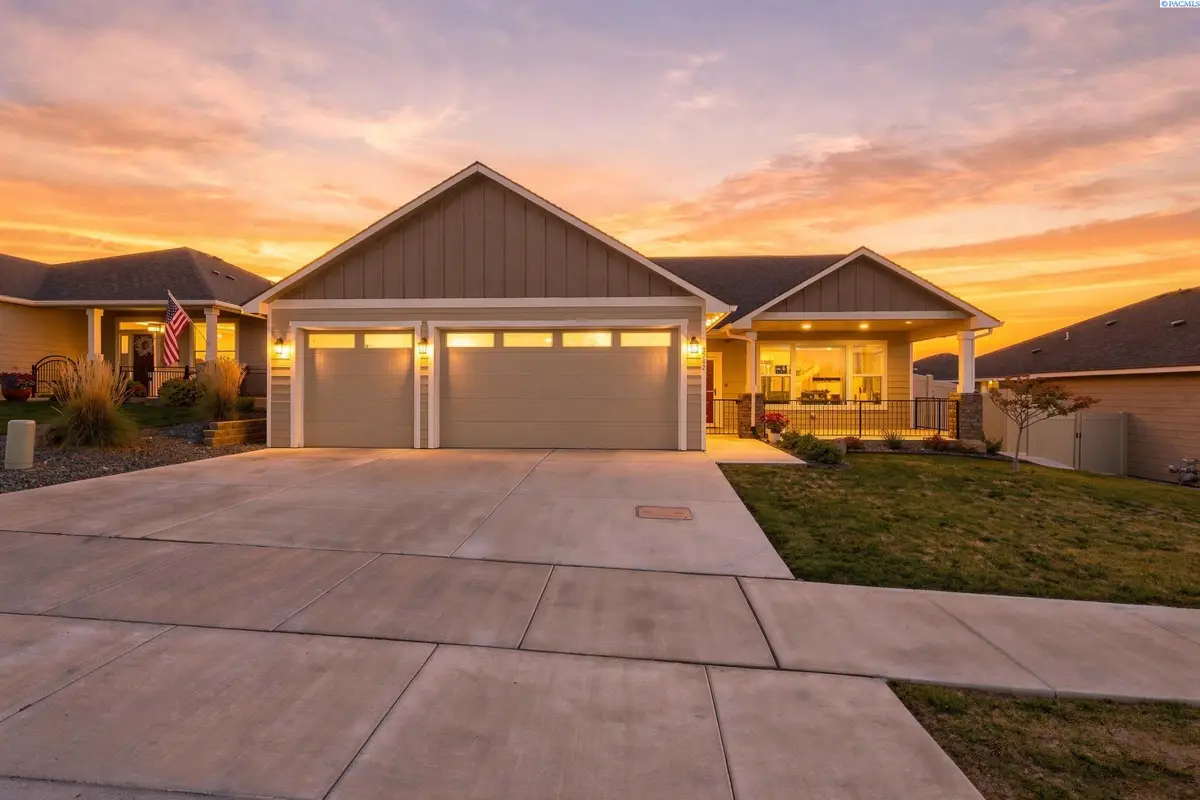 3742 S Van Buren Pl, Kennewick, WA 99338 - #1
