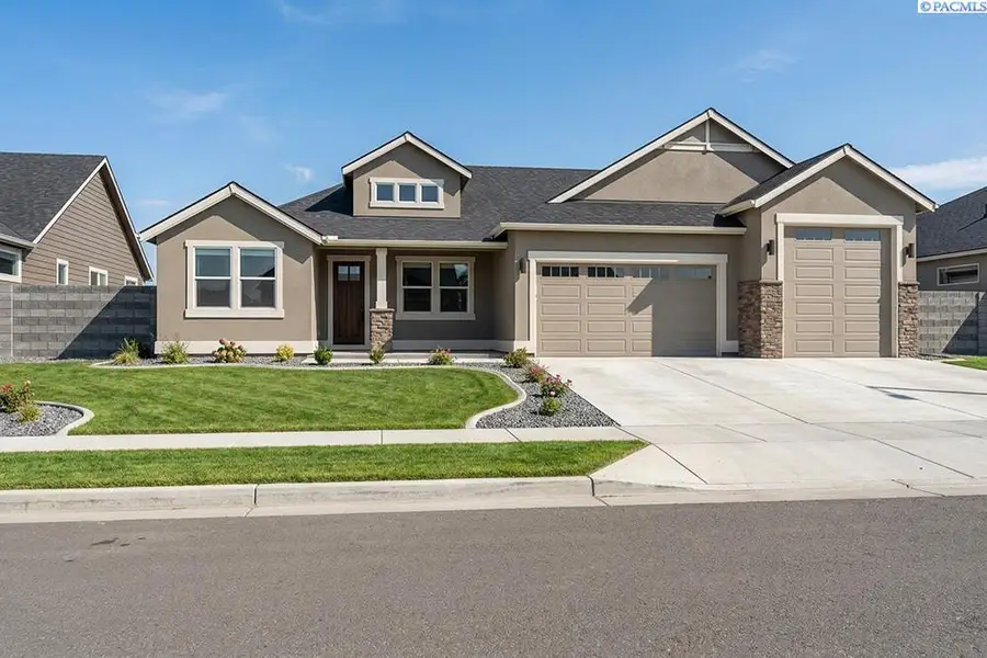 12101 Buckingham Dr., Pasco, WA 99301 - #2