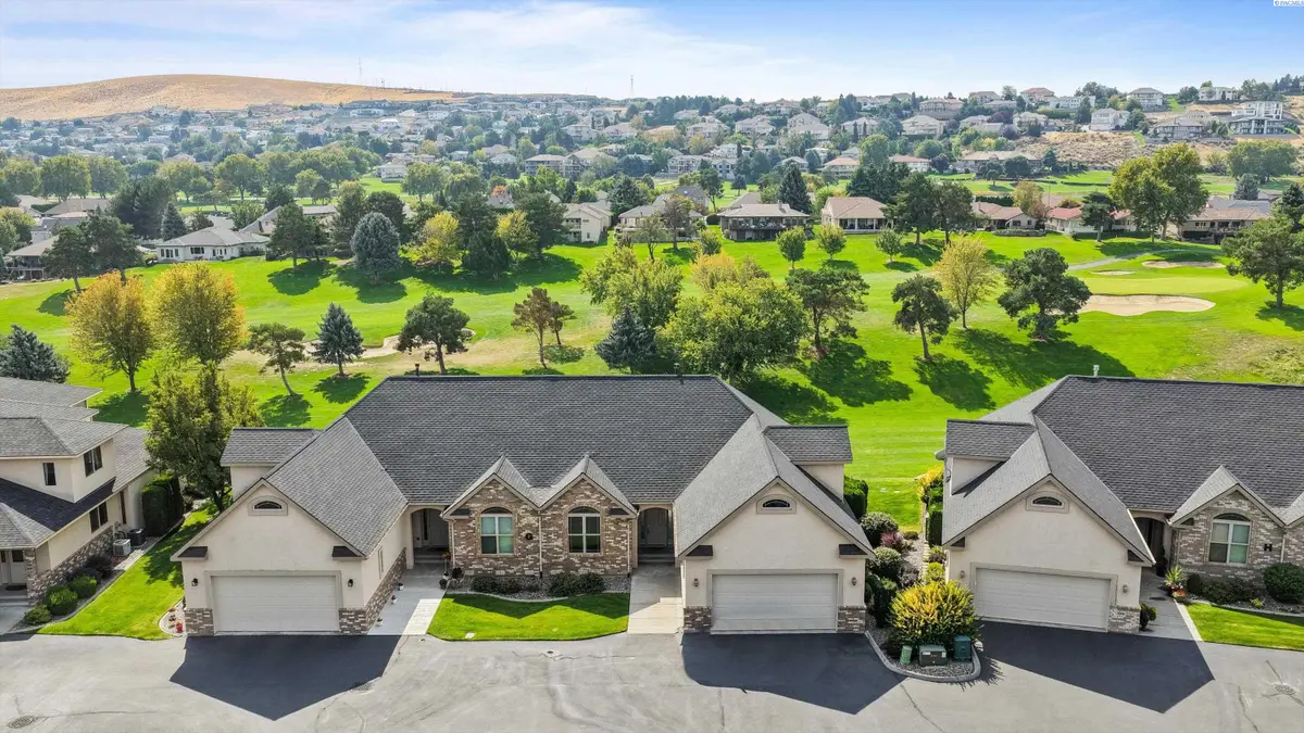 3710 W Canyon Lakes Drive #G102, Kennewick, WA 99337 - #1