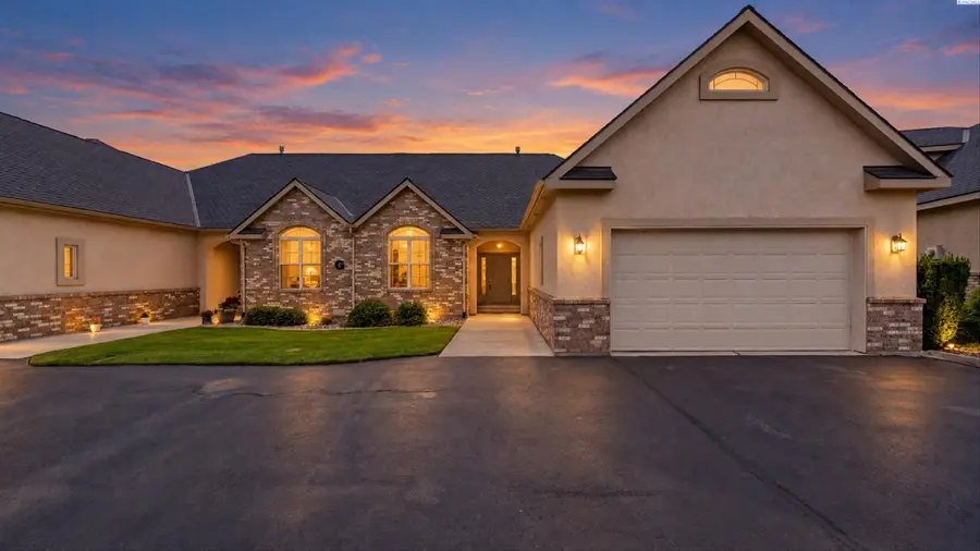3710 W Canyon Lakes Drive #G102, Kennewick, WA 99337 - #2