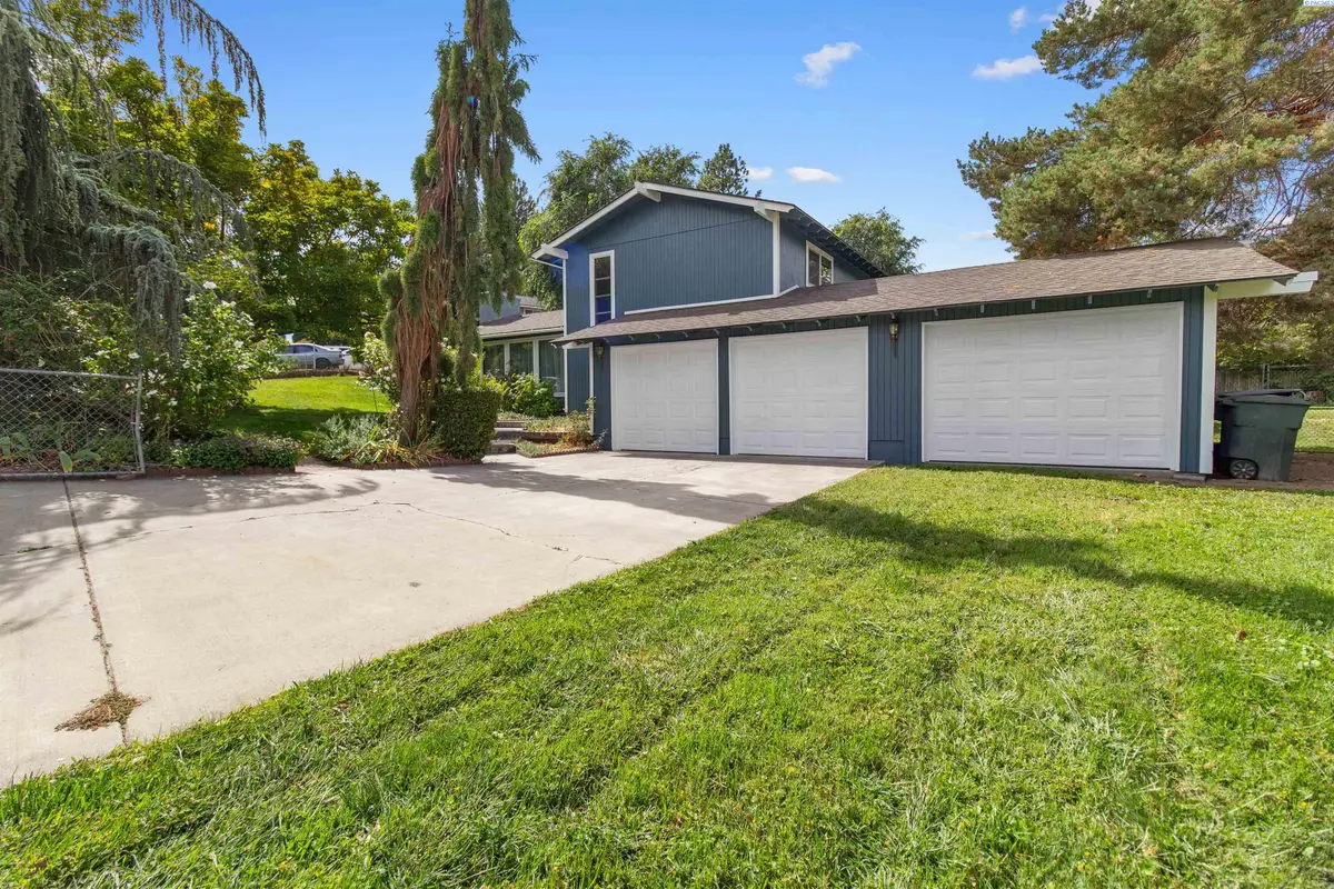 2017 Sheridan Place, Richland, WA 99352 - #1