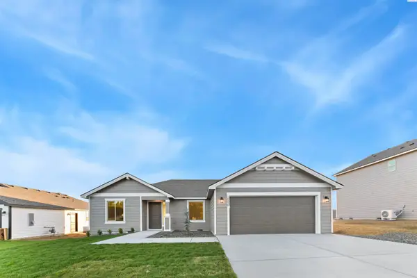 10020 Sunset Trail, Pasco, WA 99301