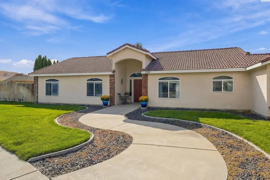 2501 Papyrus Ct, West Richland, WA 99353 - #3