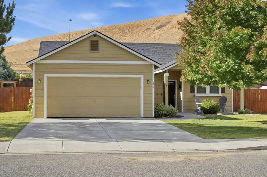 5103 Pinehurst St, West Richland, WA 99353 - #3