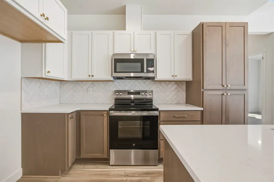 4413 Conifer St, West Richland, WA 99353 - #2