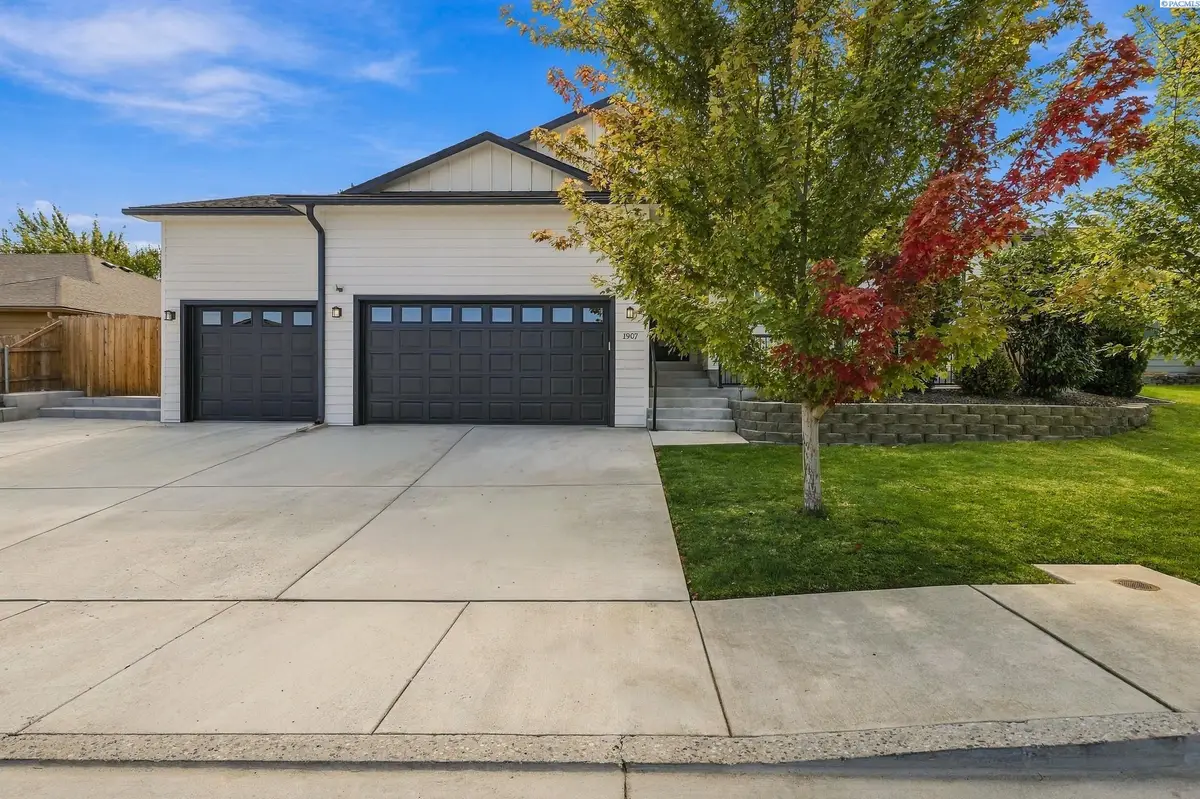 1907 W 39th Ave, Kennewick, WA 99337 - #1