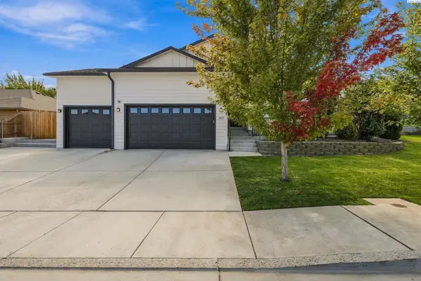 1907 W 39th Ave, Kennewick, WA 99337