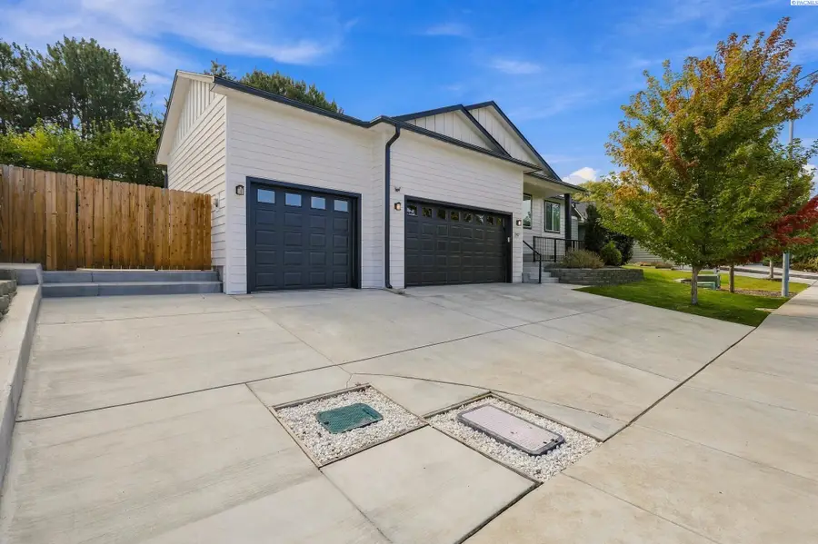 1907 W 39th Ave, Kennewick, WA 99337 - #3
