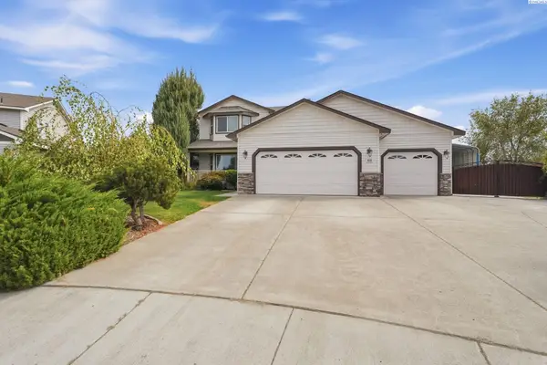 813 N Douglas Ct, Pasco, WA 99301