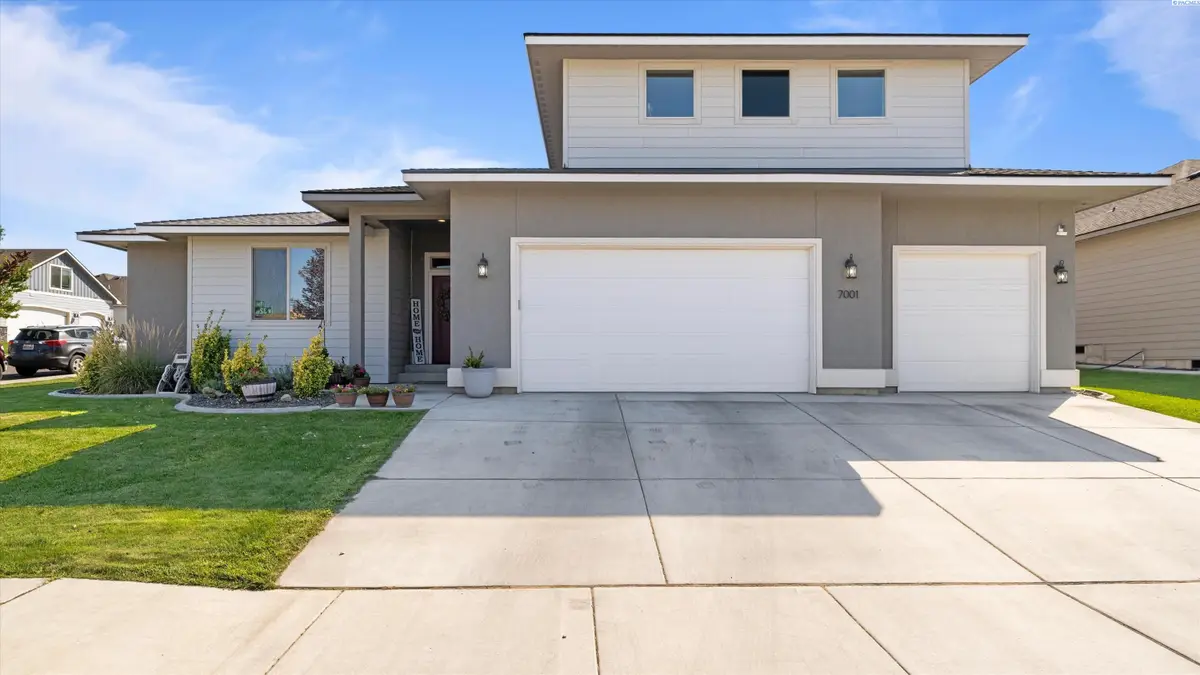 7001 W 32nd Ave., Kennewick, WA 99338 - #1