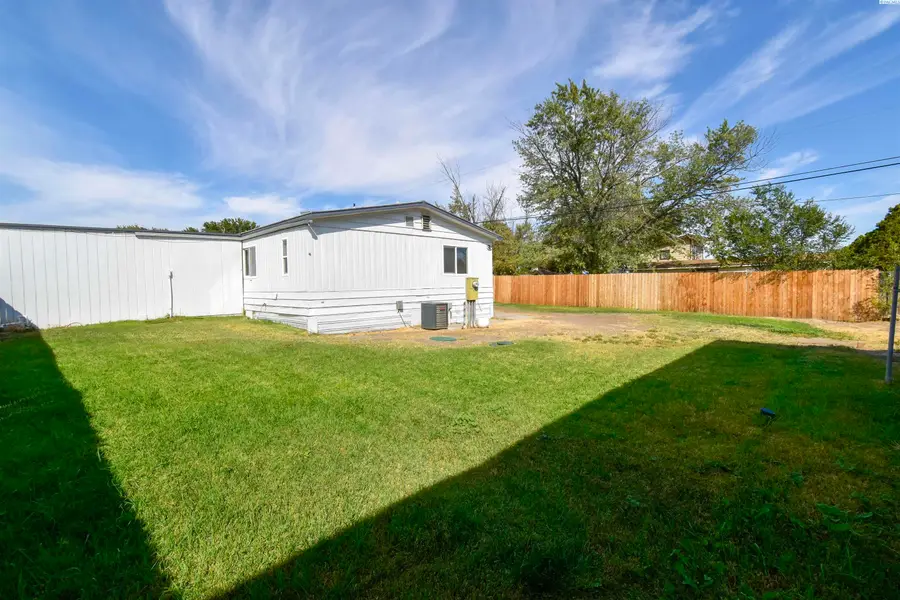 4511 W 9th Ave, Kennewick, WA 99336 - #2