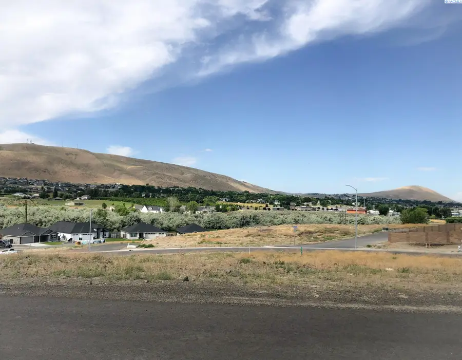 1013 Sagebluff Lane, Richland, WA 99352 - #2