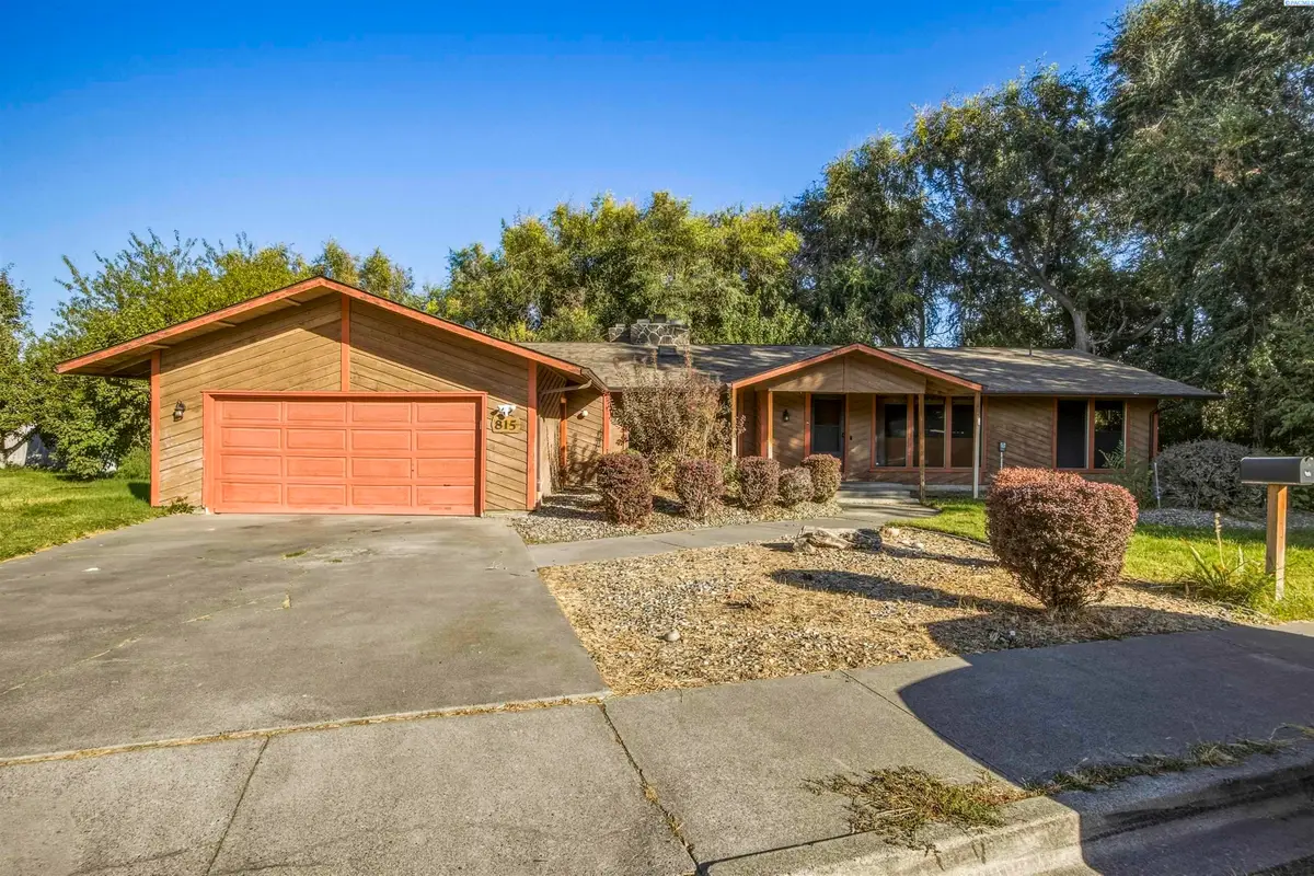 815 S Anderson St, Kennewick, WA 99336 - #1
