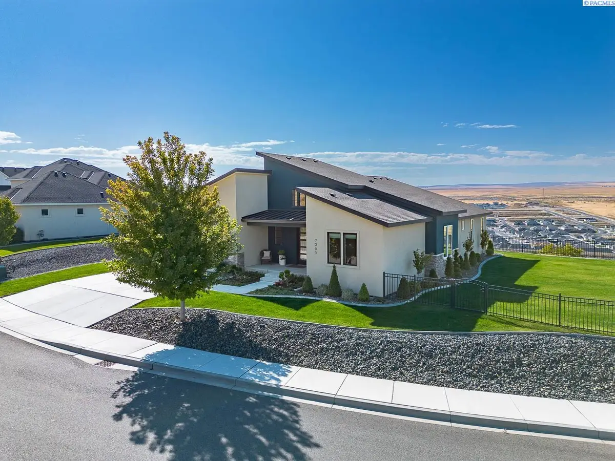 7095 W 23rd Avenue, Kennewick, WA 99338 - #1