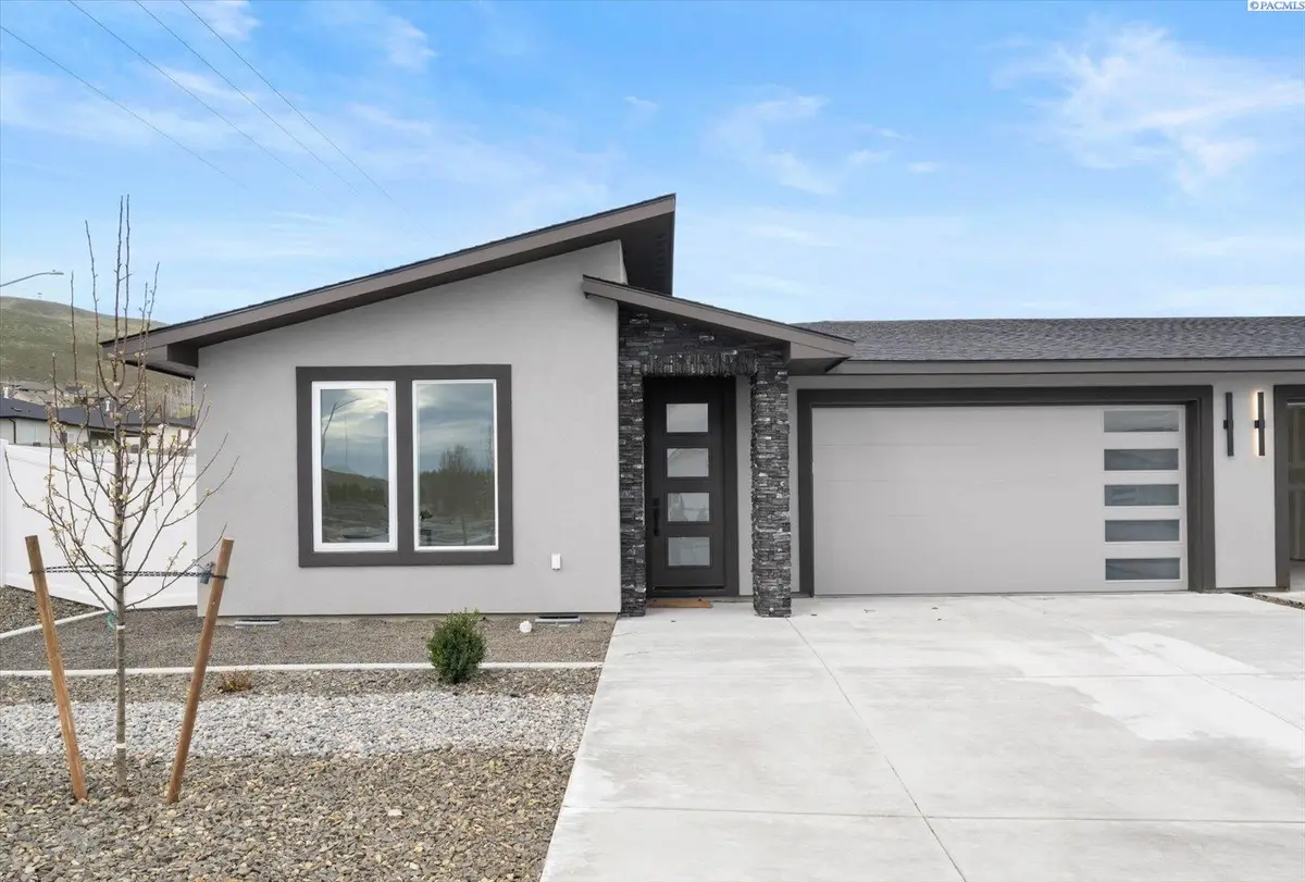 1102 Fairhaven Loop, Richland, WA 99352 - #1