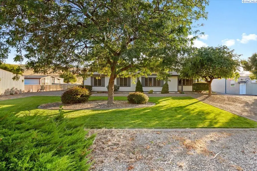 25603 E Ruppert Rd, Benton City, WA 99320 - #2