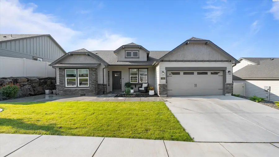 7315 W 25th Ave, Kennewick, WA 99338-7313 - #2