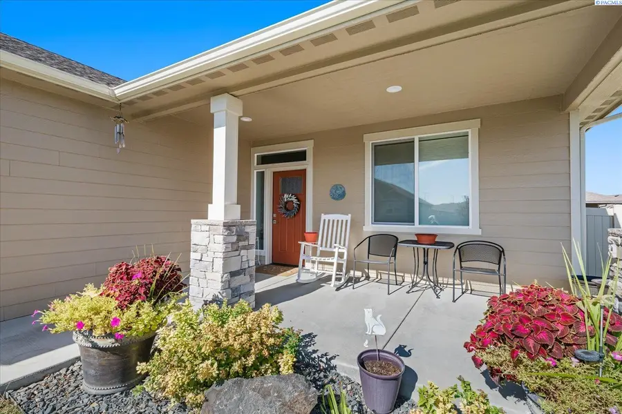 3728 S Van Buren Pl, Kennewick, WA 99338 - #2