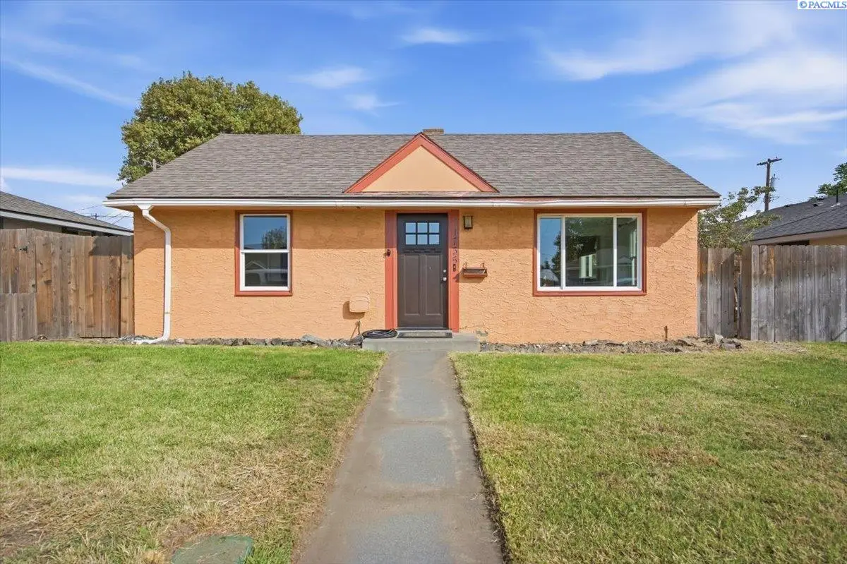 1735 N 6th Ave, Pasco, WA 99301-3607 - #1